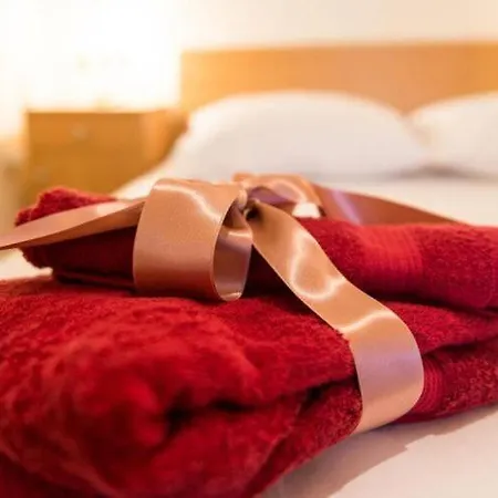 Paula - With Terrace And Sea View 두브로브니크