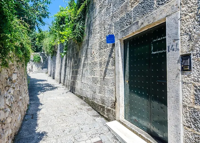 Paula - With Terrace And Sea View דירה